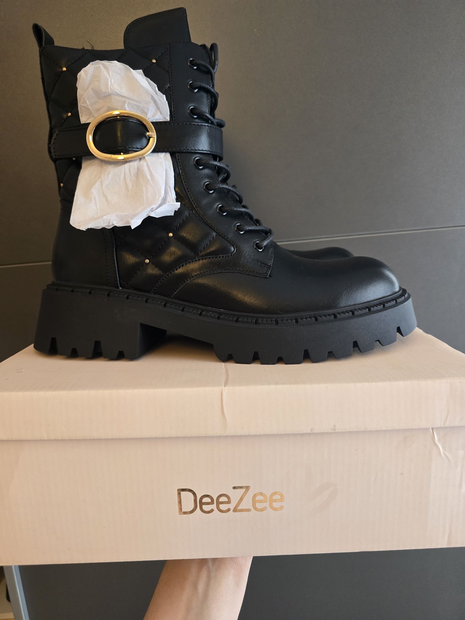 Nowe buty DeeZee – model ISABEL, rozmiar 41