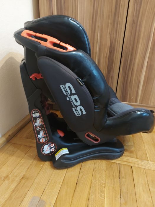 Sprzedam fotelik dla dziecka w dobrym stanie