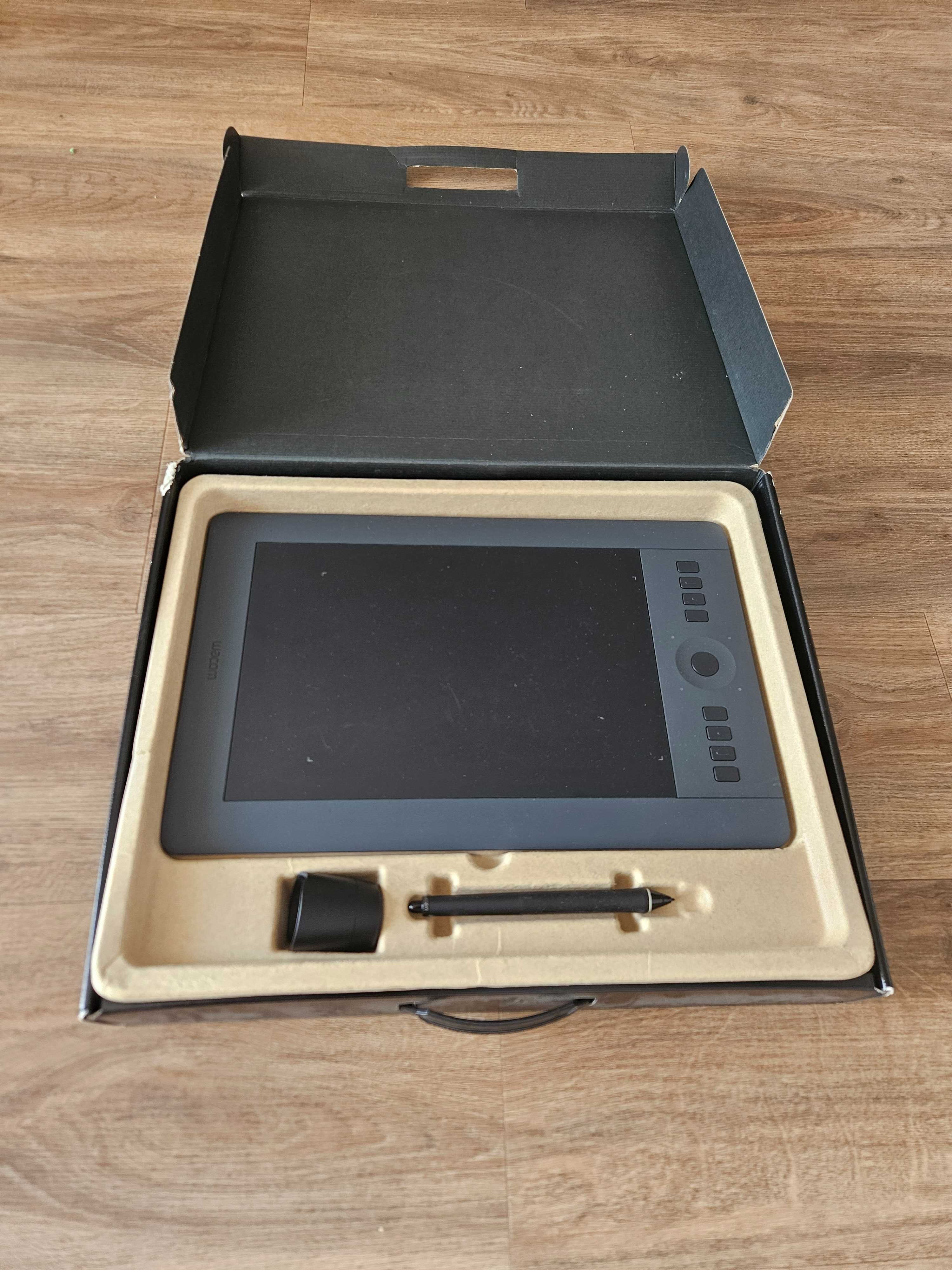Tablet graficzny Wacom Intuos Pro M pth-661