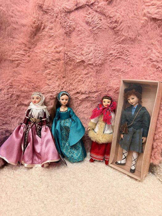 Куклы ДеАгостини фарфоровые набором