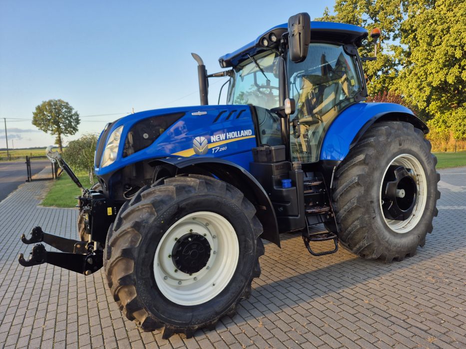 New holland T7 260 AC. T7 270.  T7