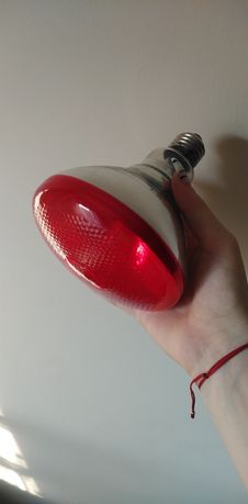 Инфракрасная лампа красная