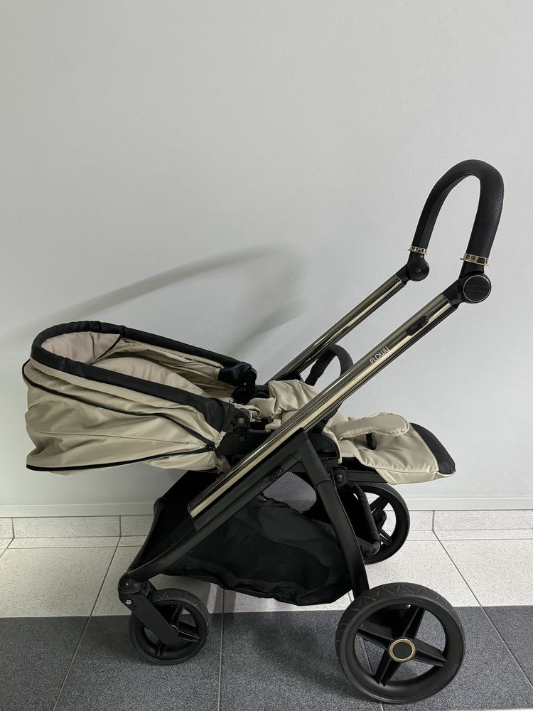 Carrinho de bebé trio + base isofix (bébécar)