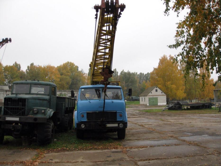 Автокран грузоподъемностью 10 тонн МАЗ-5334