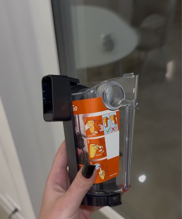 Кавомашинка Philips 2200 LatteGo