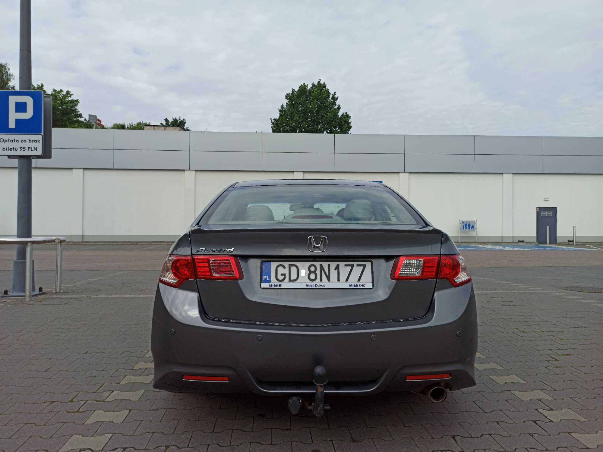 Honda Accord VIII 2.0 | Salon Polska