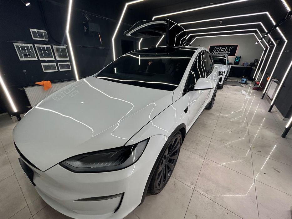 Tesla Model X 2022