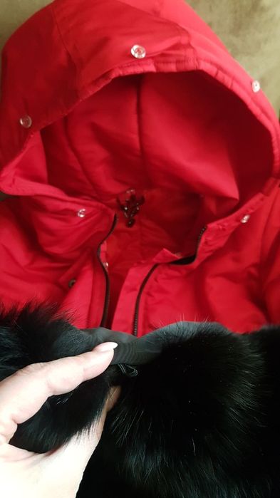 Тепла парка з натуральним хутром 38-42 (S) розмір