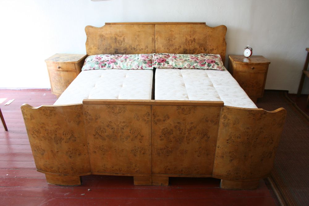 Stara sypialnia art deco, szafa duże łóżko