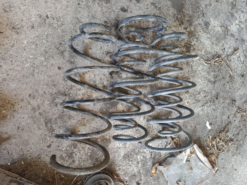 Aa 4 molas de origem Peugeot 307 de 2002