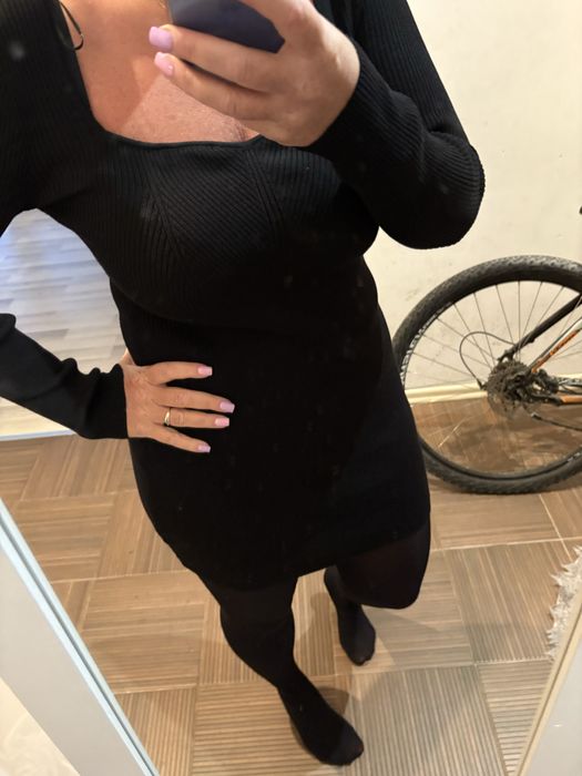 Czarna piękna sukienka tunika dzianina Rozm 38/42 dekolt