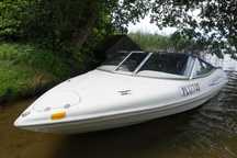 Motorówka Quciksilver 470 SP