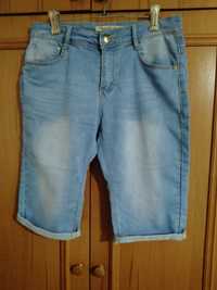 Продам женские джинсовые шорты