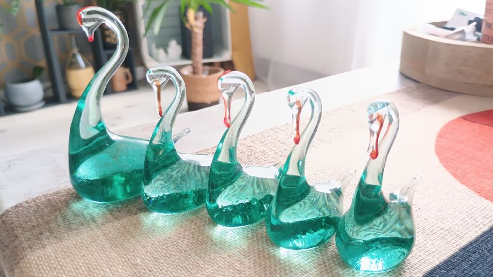 Szklane łabędzie PRL (5 sztuk)  -cena za komplet