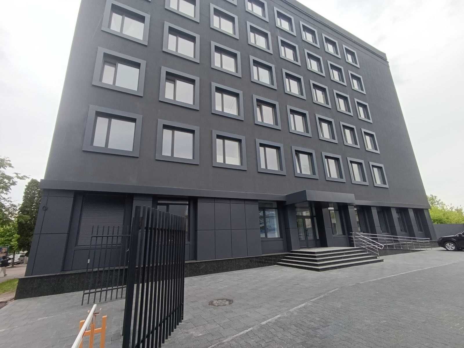 Продаж офісного приміщення,   4- 5-й поверх в  сучасному бізнес центрі