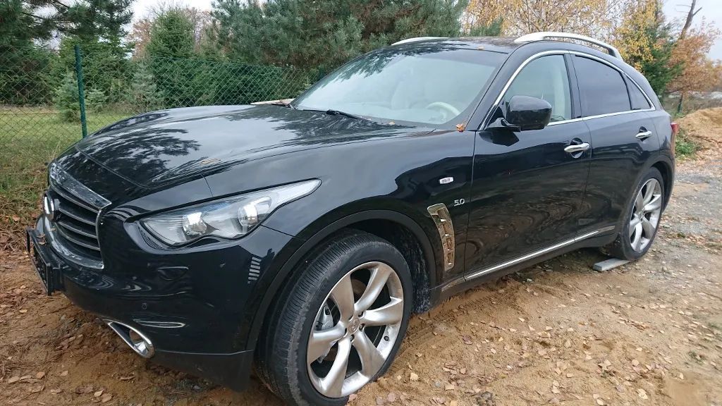 Infiniti QX70 5.0 prins
