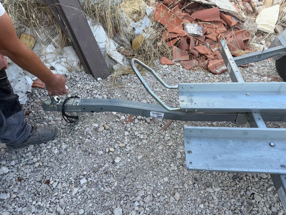 Atrelado de transporte motas