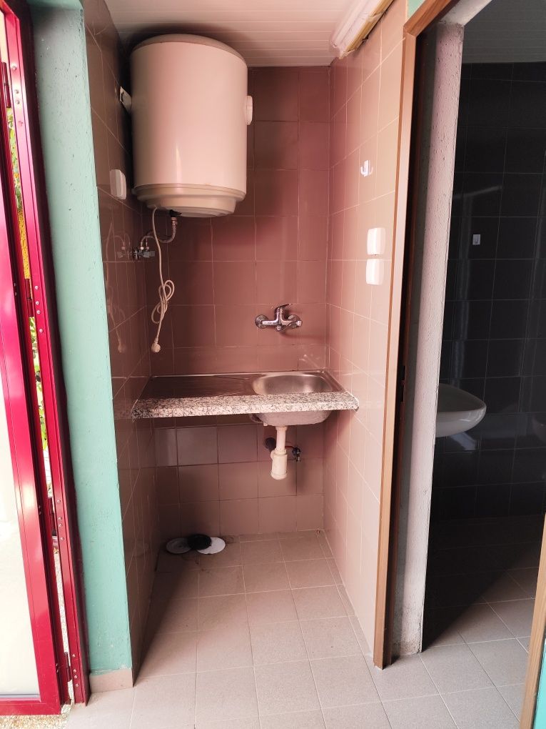 Casinha em vila praia de âncora
