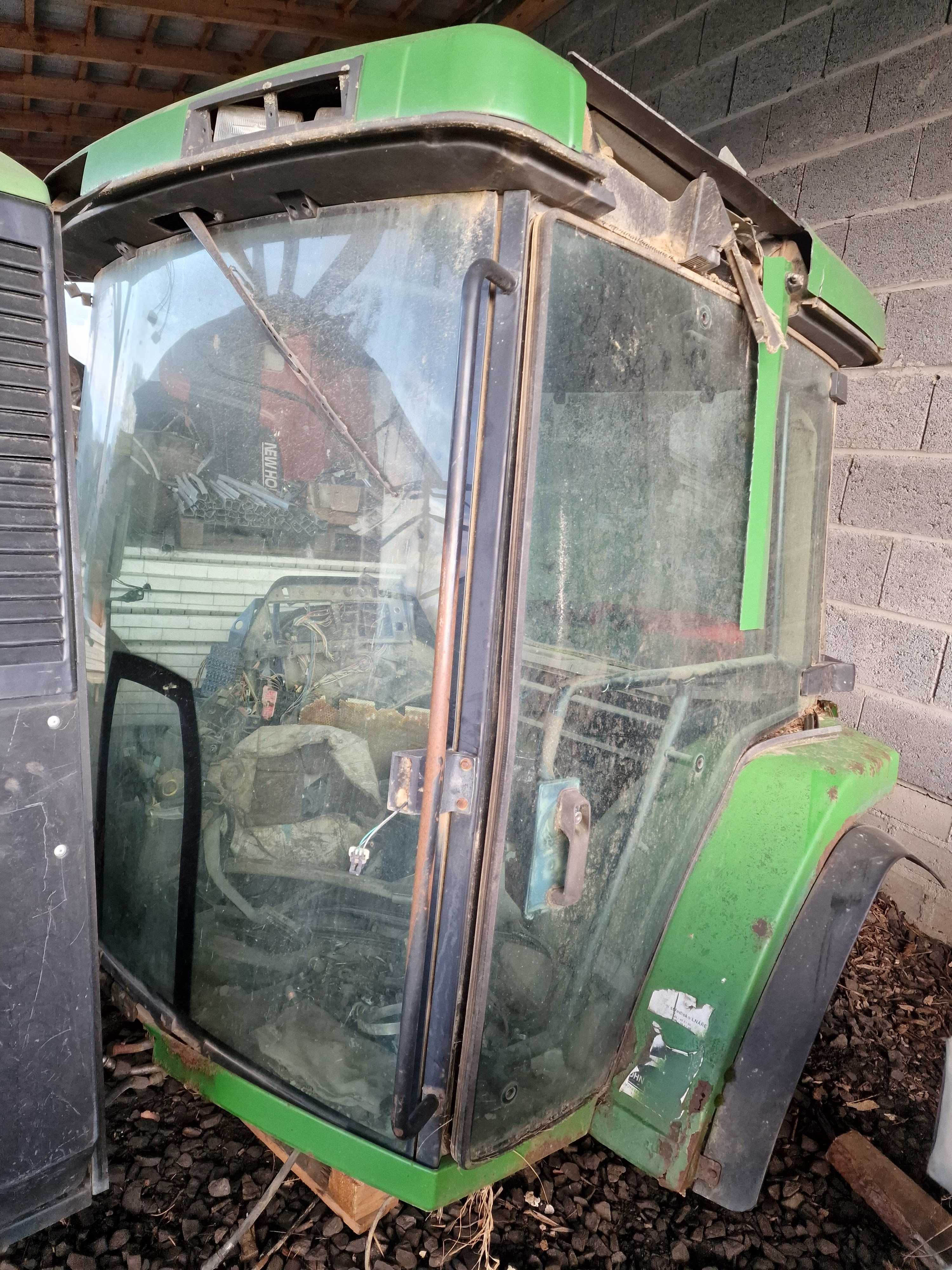 Kabina do traktora John Deere 8100, 8200, 8300, 8400 i innych