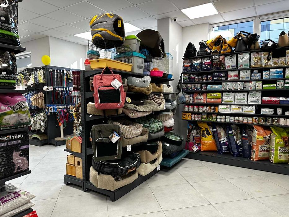 Торгівельні стелажі для маркетів та одягу (Виробник)