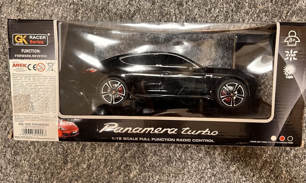 GK Racer Series Porsche Panamera Turbo S 1:18