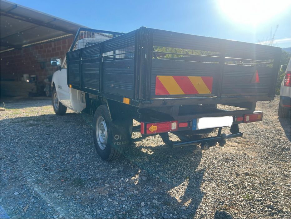 Bedford isuzo 4x4