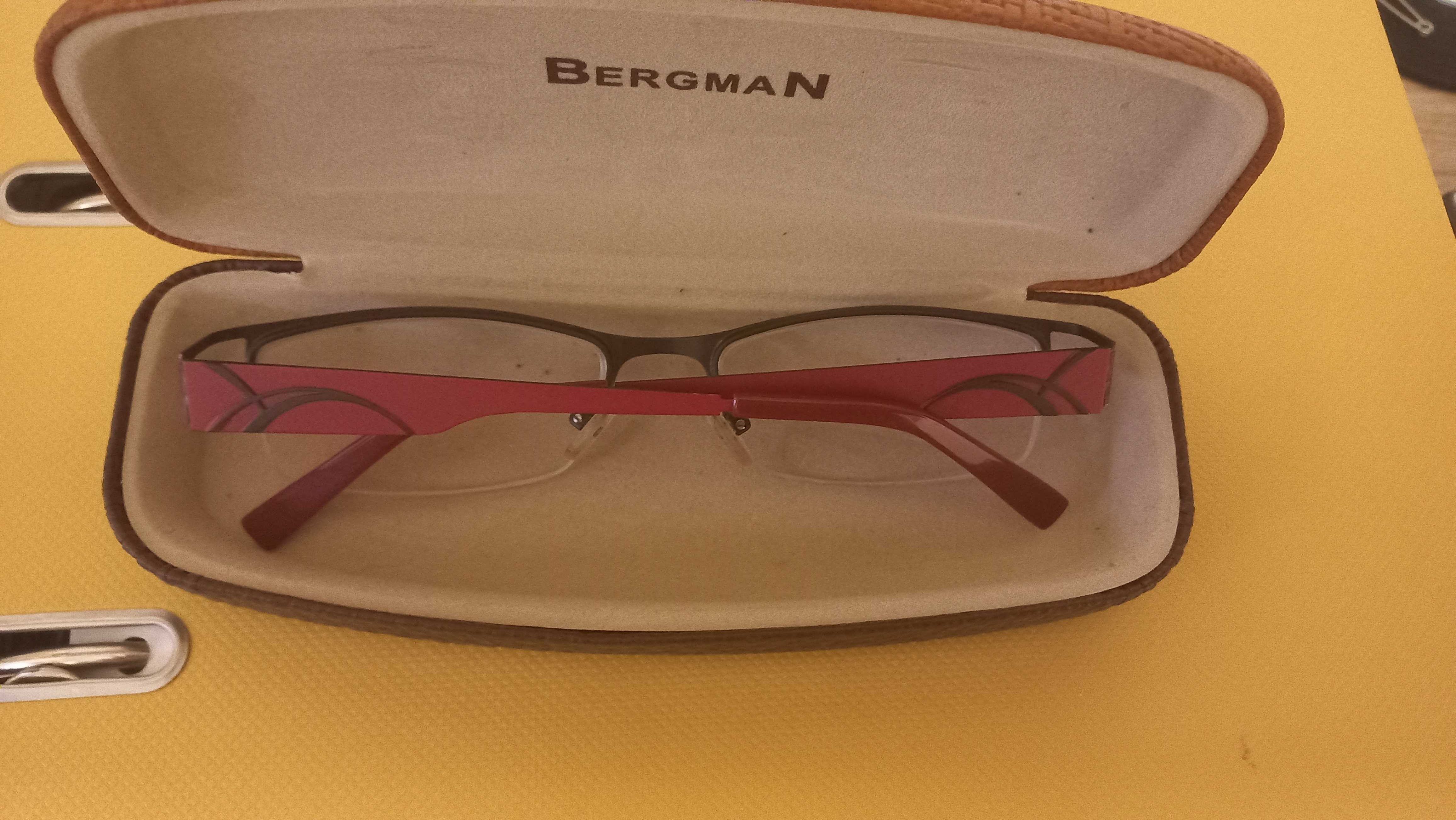 Okulary oprawki damskie Bergman i etui