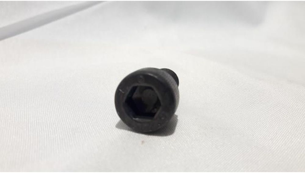 Болти на кардан Mercedes W204,222 4-matic 0079908404