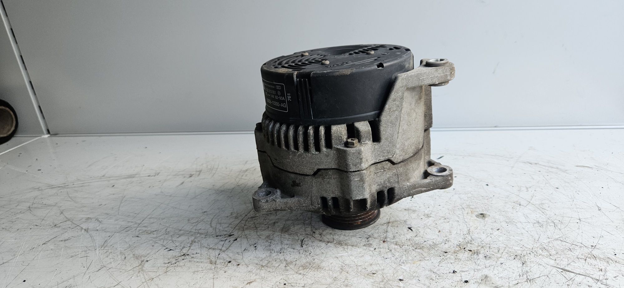 Ford Mondeo Escort Fiesta 1.8 2.0 Benzyna Alternator  90A