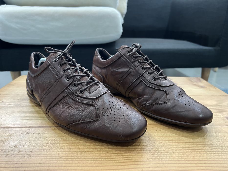 Sapatos em Pele Genuina