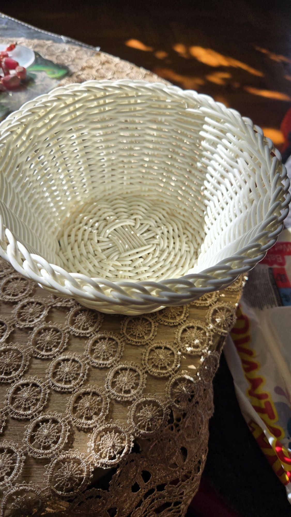 Koszyk bialy 16 cm.