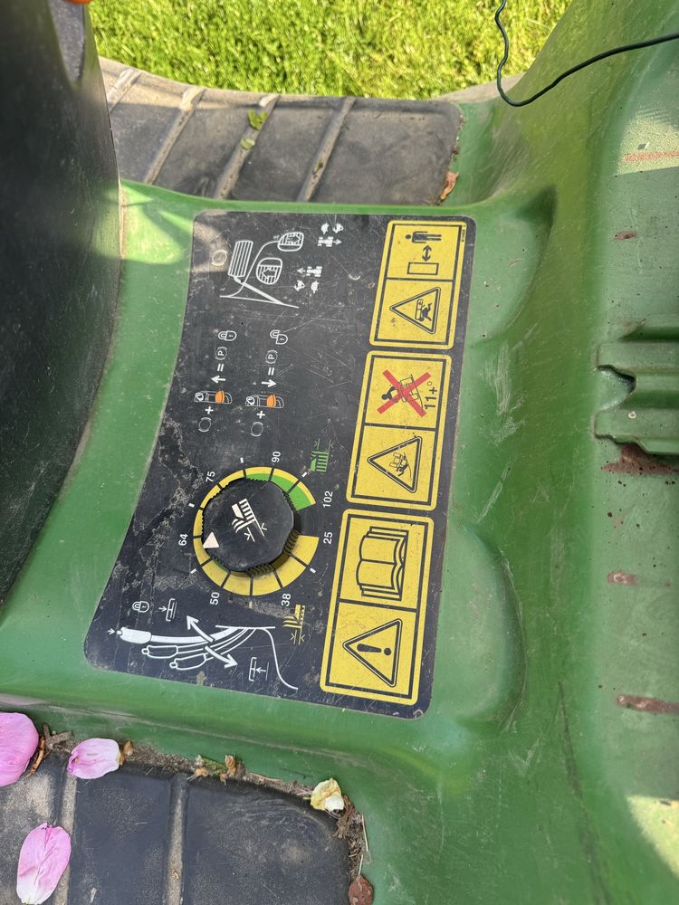 John deere lt166 kosiarka traktorek samojezdny yard man kubota