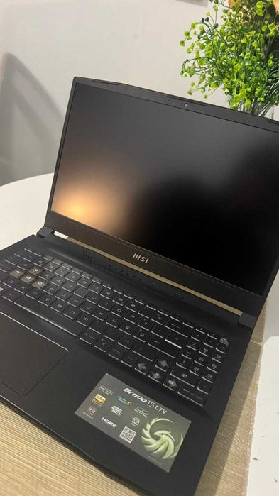 Portatil GAMING MSi ryzen 7 rtx 4060