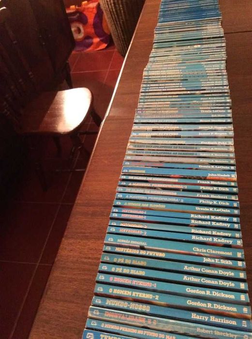 Argonauta, muitos livros. Portes grátis