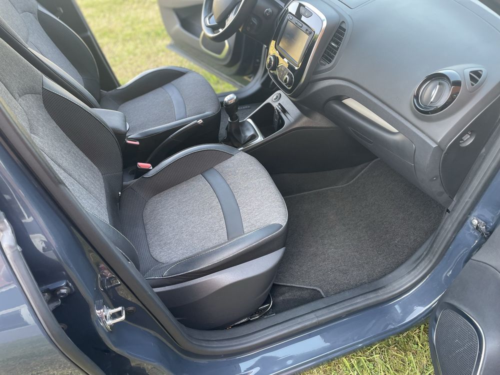 RENAULT CAPTUR EXCLUSIVE 2018 FULL EXTRAS