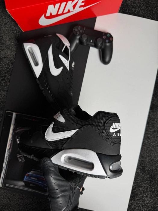 Чоловічі кросівки найк аір макс Nike Air Max IVO Black White [41-45]
