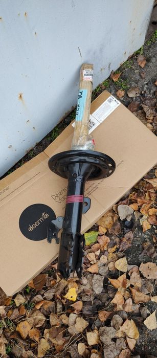 Амортизатор Toyota Camry 40