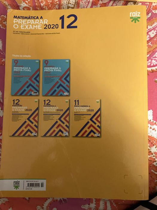 Livro de preoaracao exame matematica 12