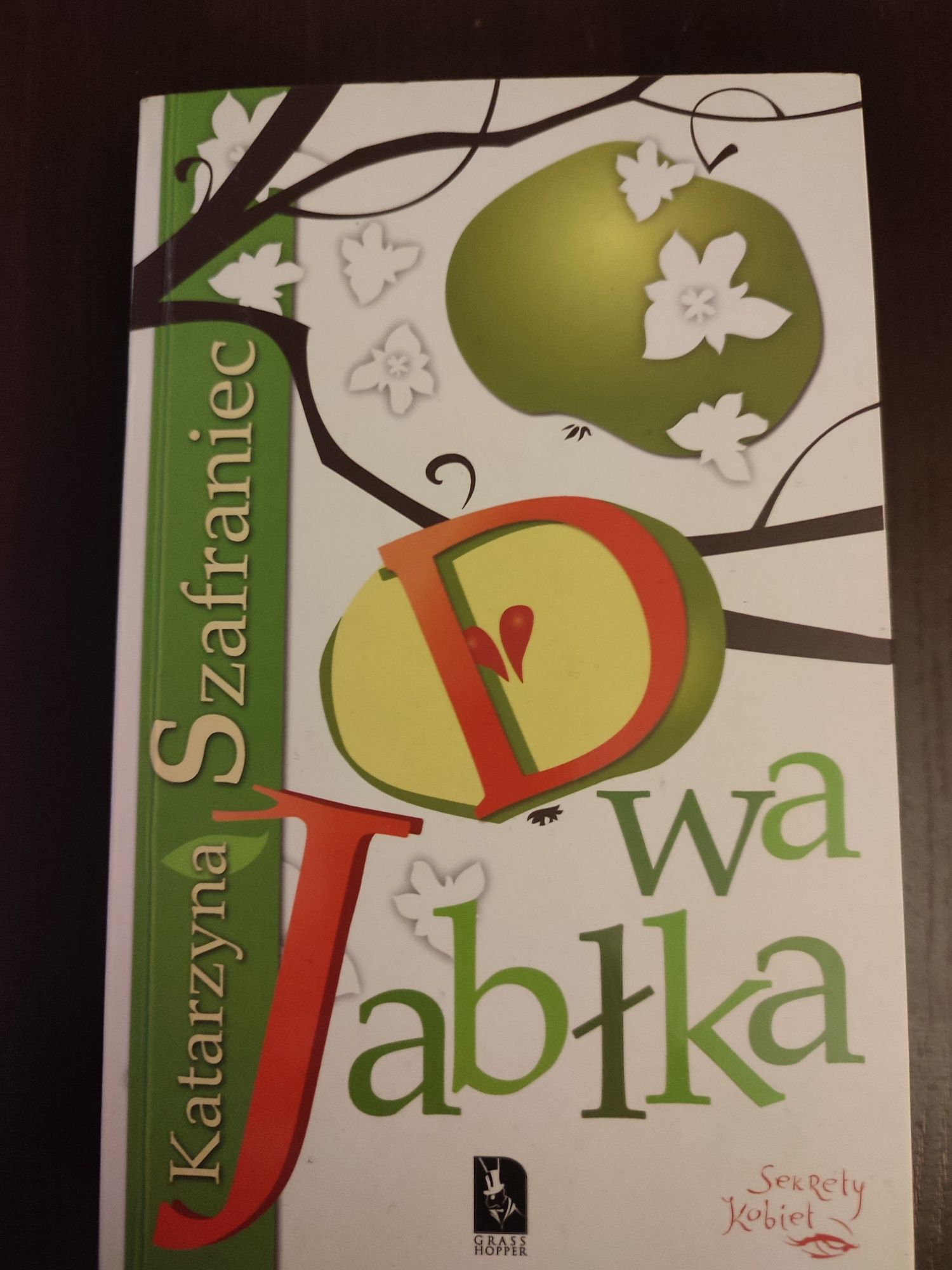 Dwa jabłka Katarzyna Szafraniec