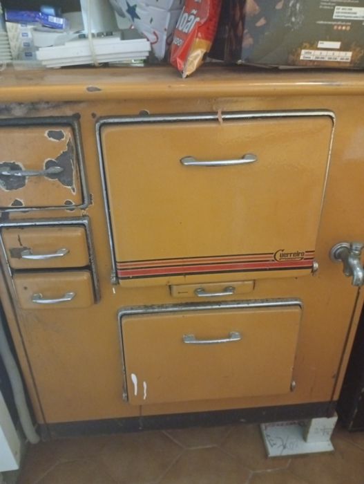 Forno a lenha antigo