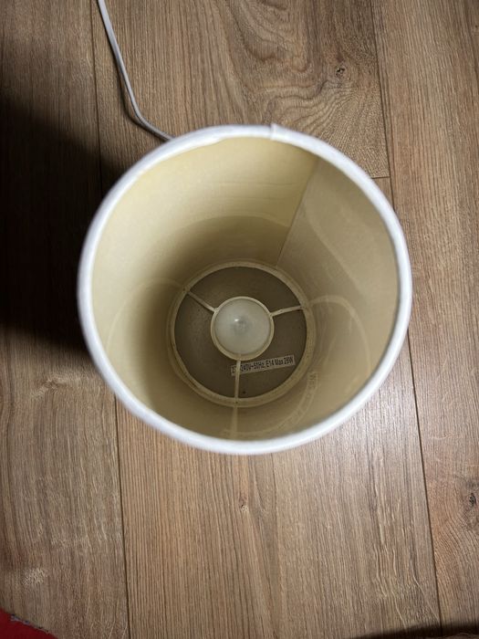 Lampka w motyle włączana na dotyk