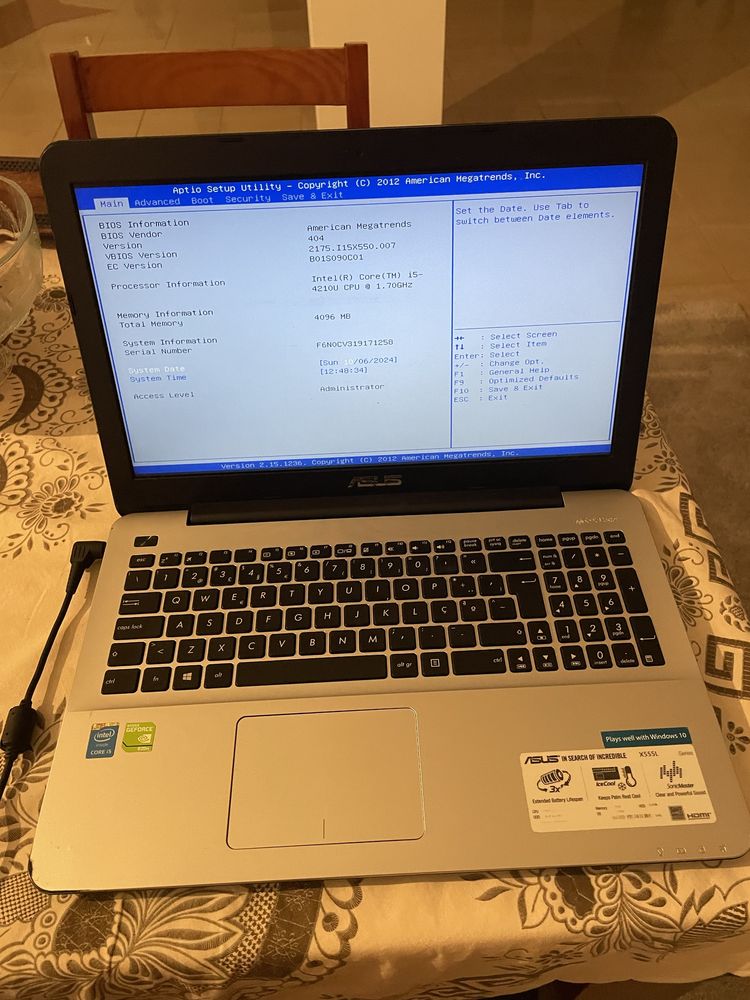 Portatil asus preto x555L i5