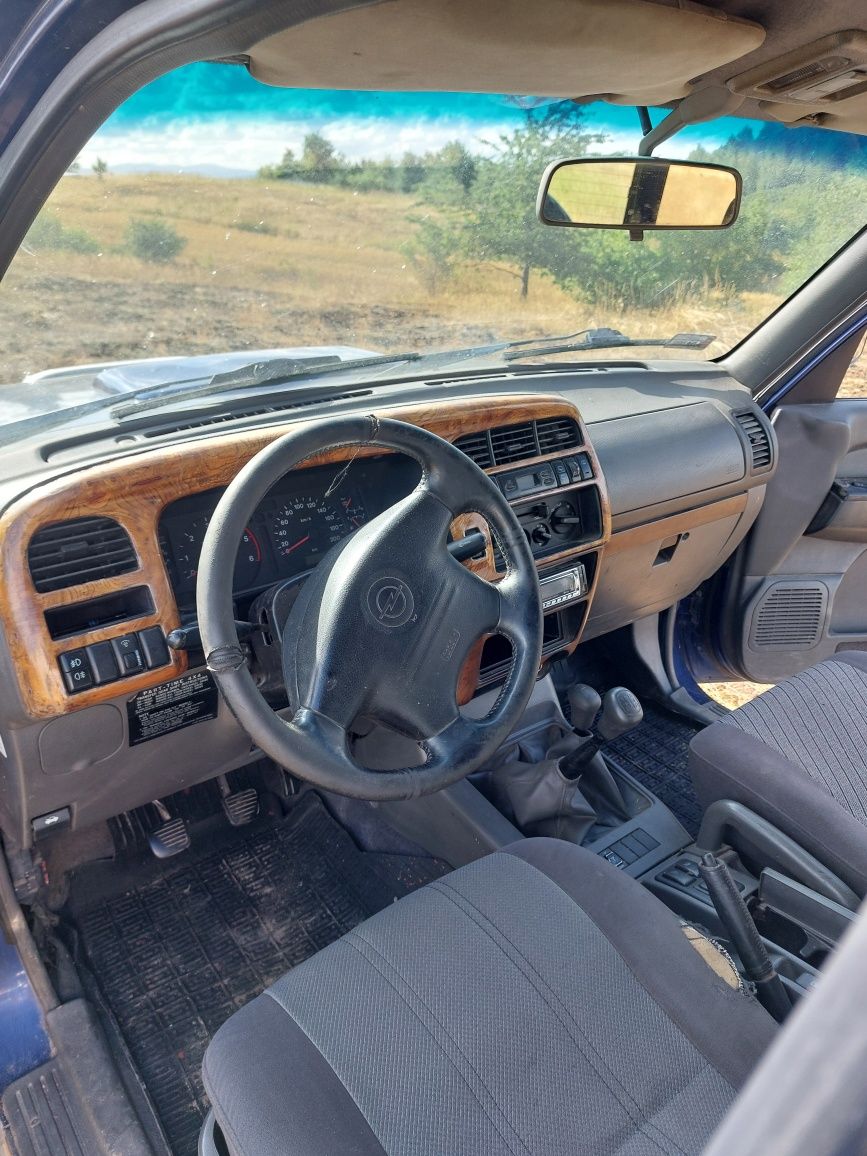 Opel monterey 3.0 DTI
