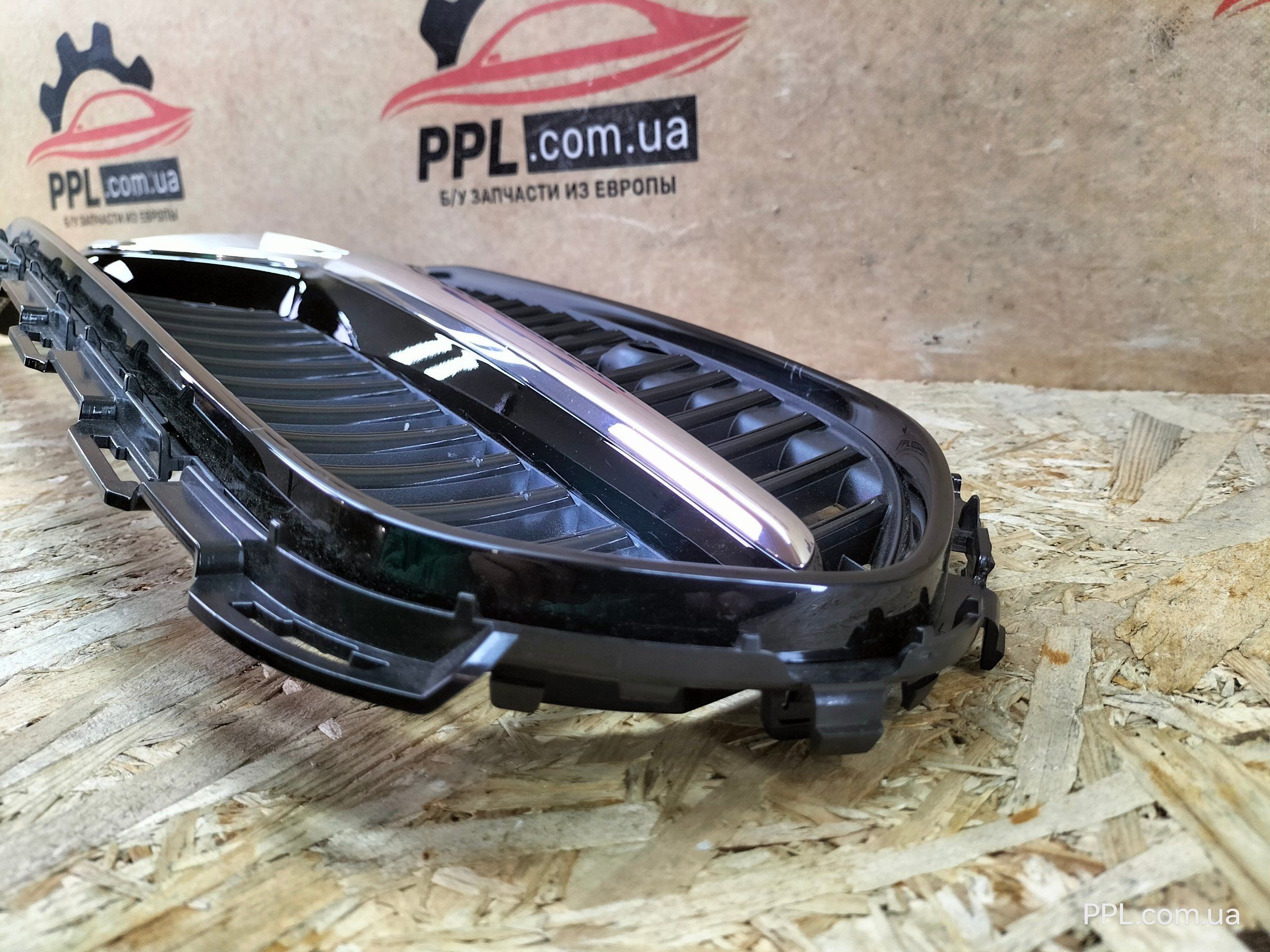Mercedes C W206 2021- Решетка радиатора A2068883800