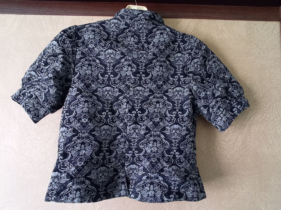 Продам жіночий укорочений піджачок