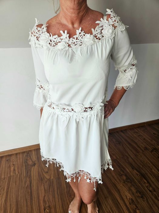Piękna biała sukienka roz. M/L
