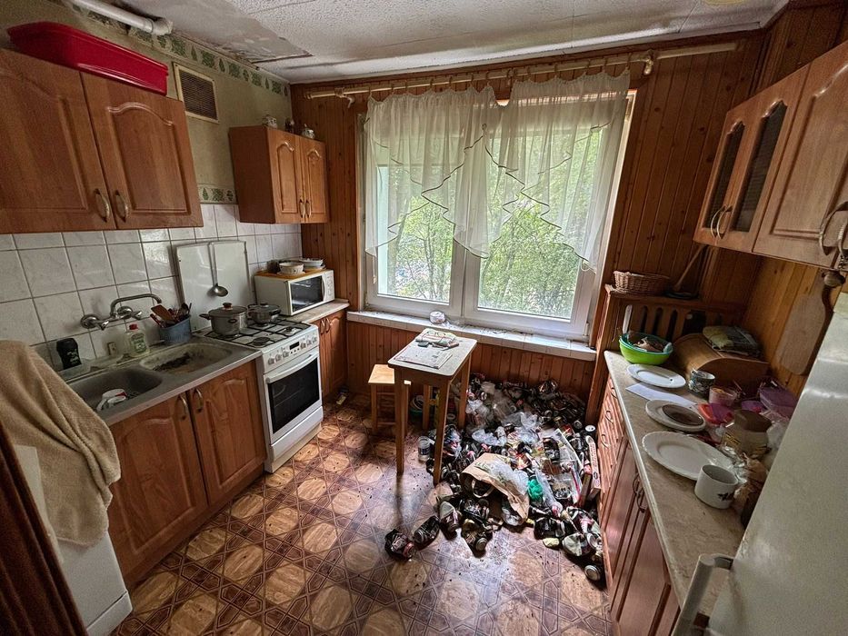 Opróżnianie pomieszczeń likwidacja mieszkań | WYWÓZ MEBLI | po zgonie