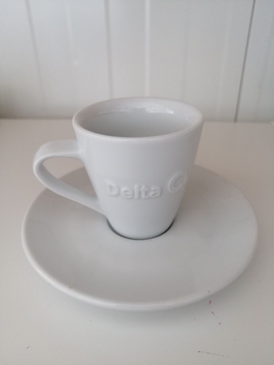 Delta Q e Delta Cafés Chávenas & Pires algumas unidades