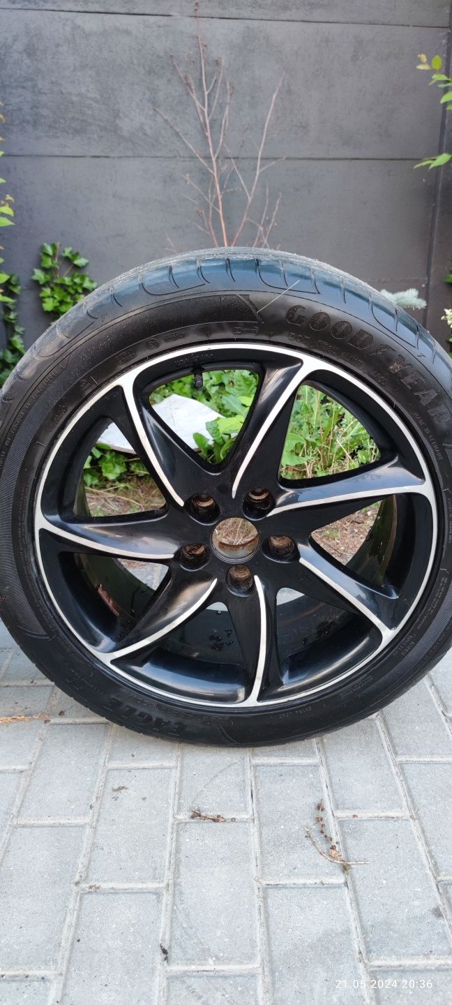 Aluflegi Ronal BMW 5x120 18 cali z oponami et35