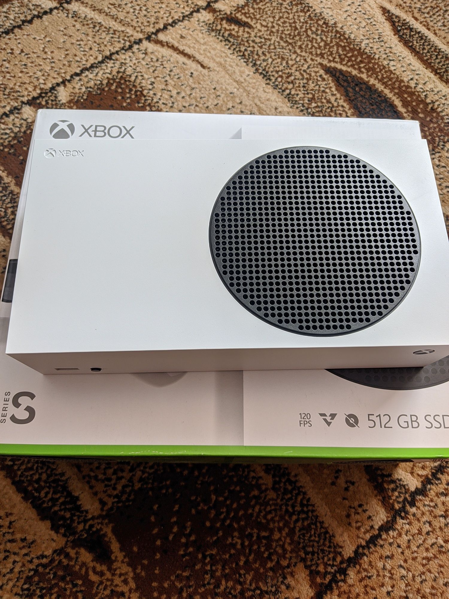 Продам xbox series s (опис)